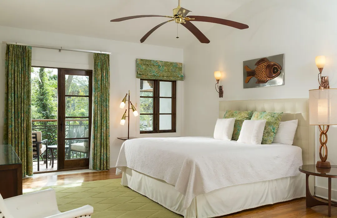 Black Dolphin Inn-1